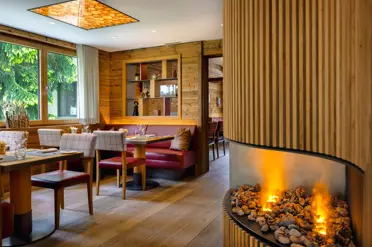 Swiss Deluxe Hotels La Carpa Brasserie 1