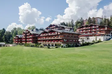 Guarda Golf Hotel Residences Crans Montana Summer Hotel Exterior
