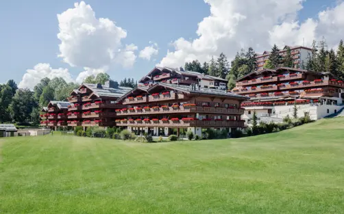 Guarda Golf Hotel Residences Crans Montana Summer Hotel Exterior