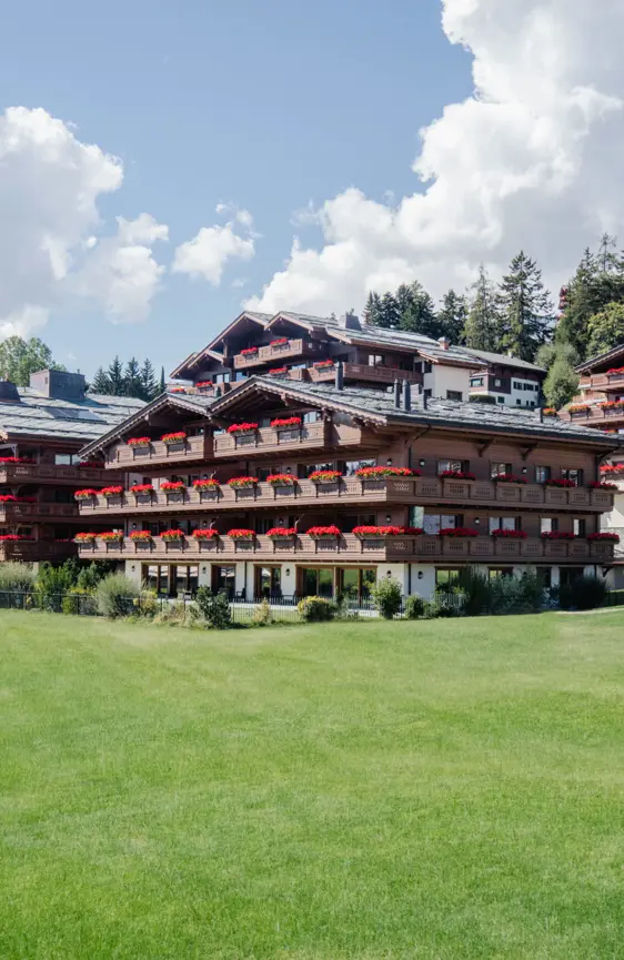 Guarda Golf Hotel Residences Crans Montana Summer Hotel Exterior