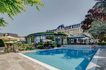 Fairmont Le Montreux Palace Hotel Outdoor Pool