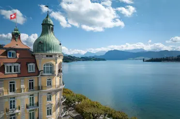 Mandarin Oriental Palace Lucerne MOLZN EXT 01 AIR FINAL 01X
