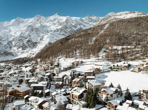 Swiss Deluxe Hotels H Magazine Winter 2025 26 Winter Village