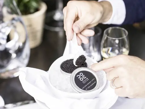 Swiss Deluxe Hotels Stories Summer 2020 Oona Caviar 02 Gastro Tete A Tete 3 Ecirgb