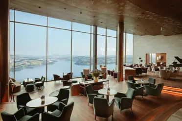 Swiss Deluxe Hotels Buergenstock Resort Lake Lucerne Lakeview Bar & Cigar Lounge