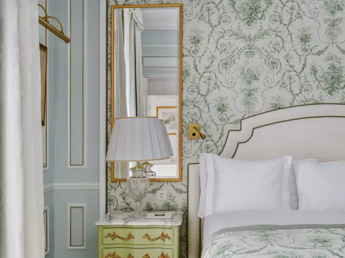 Swiss Deluxe Hotels Summer Magazine 2024 Suite Talk Beaurivagepalacelausanne Suiteriviera 123 Chambre03 HD RGB