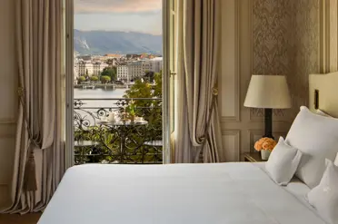 Swiss Deluxe Hotels Beau Rivage Hotel Geneva Junior Suite Lake View 4