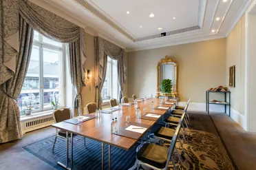 Schweizerhof Bern & Spa Bel Etage Salon III Meeting Setup