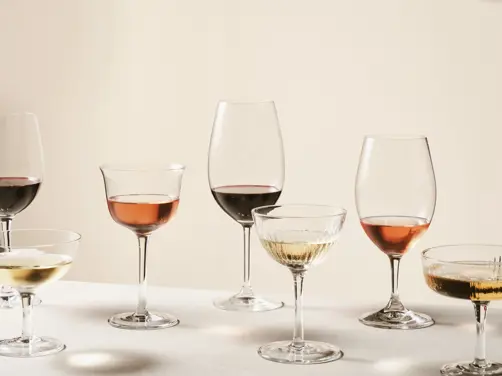 Swiss Deluxe Hotels Stories Summer 2022 The Art Of Swiss Wine 02 Stocksy Txpf340fc6b7hn300 Large 3717035 Ecirgb