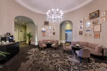 Schweizerhof Bern & Spa Bel Etage Entrance Are Picture Wall3